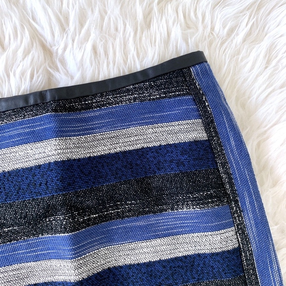 H&M Black Blue White Stripe Mini Skirt - Picture 2 of 7